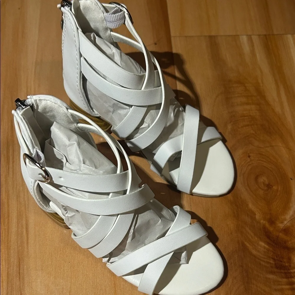 Chic White Strappy Sandals with Block Heel